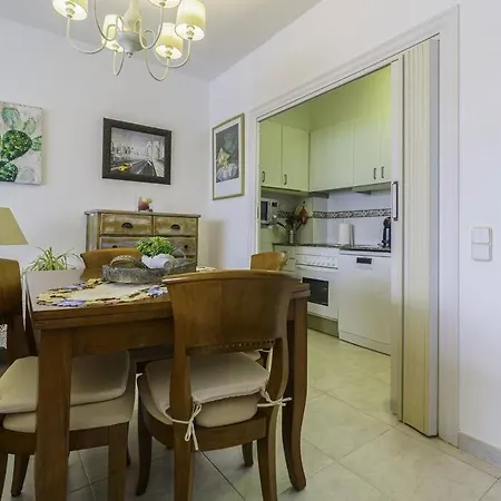 Piso Ideal Dos Con Balcon